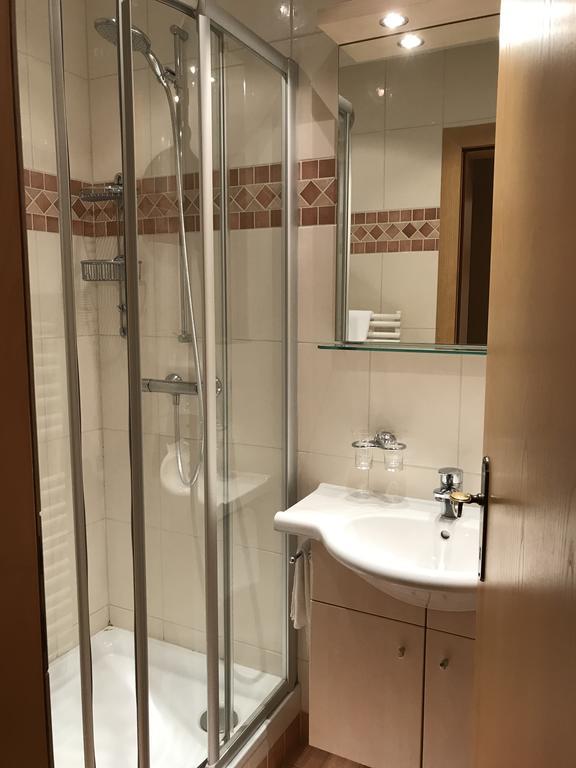 Gasthof-Pension Zur Klause Ratten Esterno foto