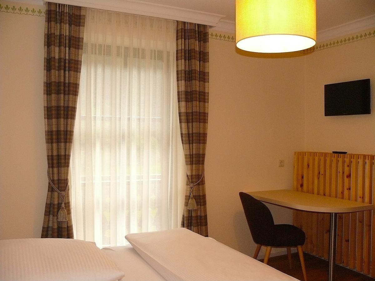 Gasthof-Pension Zur Klause Ratten Esterno foto